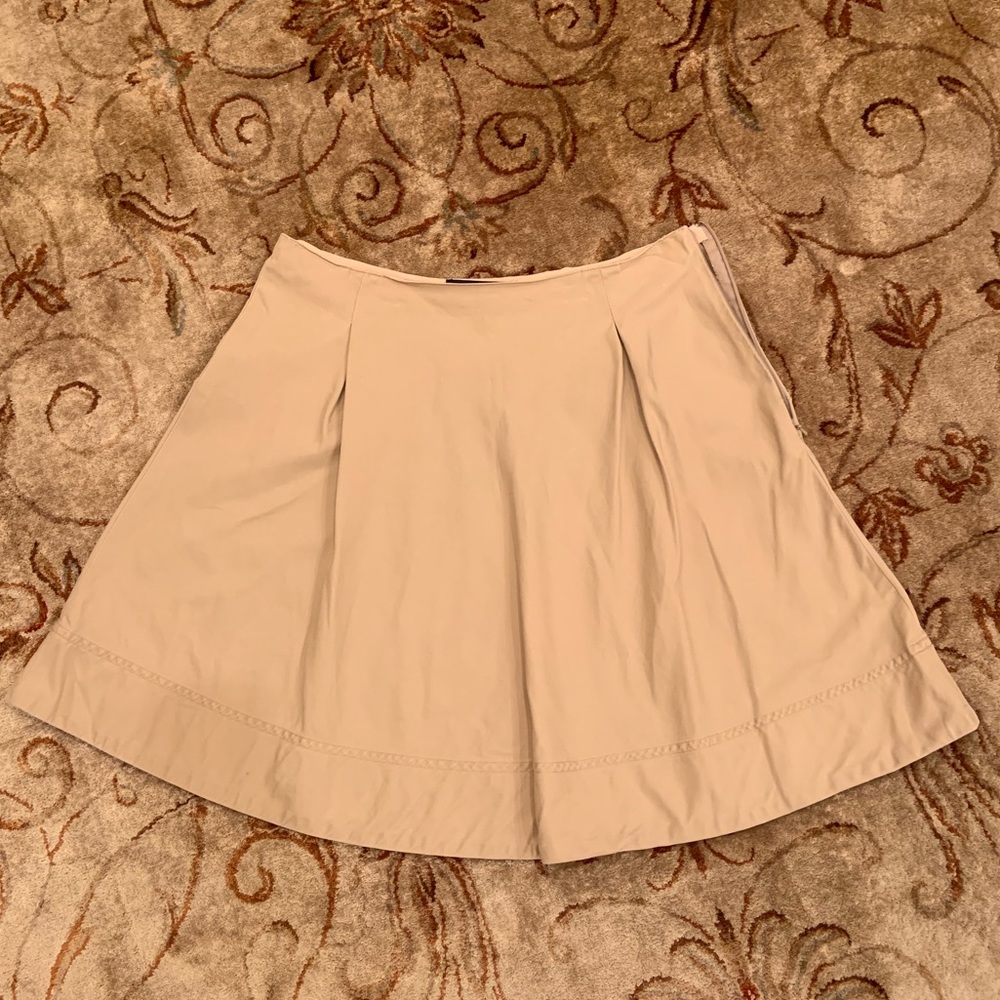 Khaki Ralph Lauren skirt, size 4